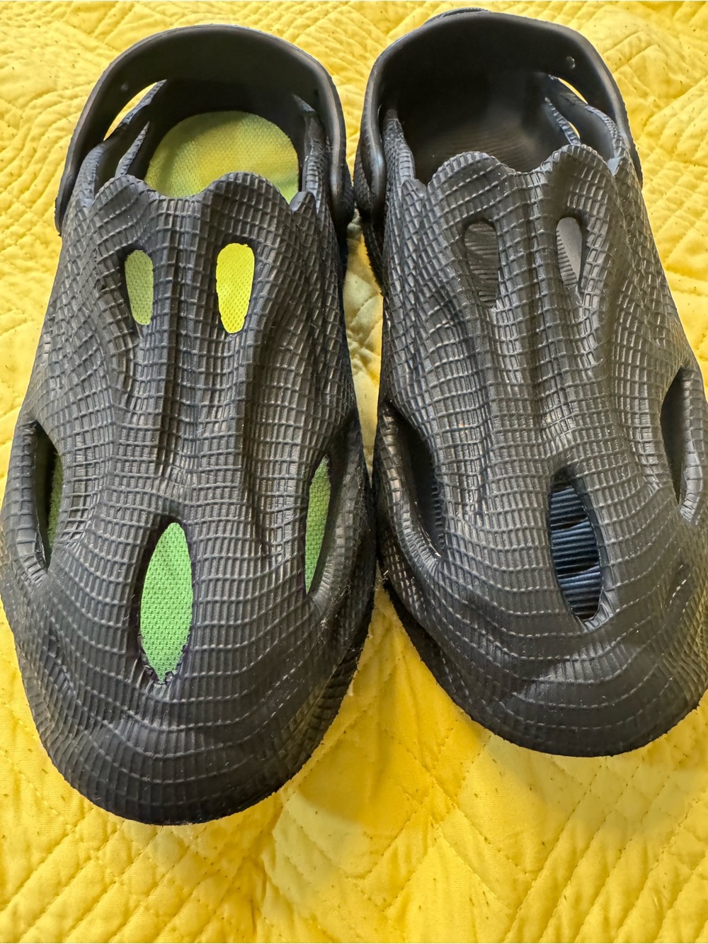 Men Casual Slip-On Clog in Black Size 43